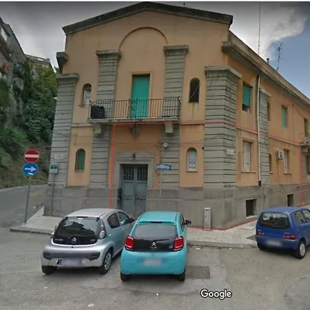 Sotto Le Mura